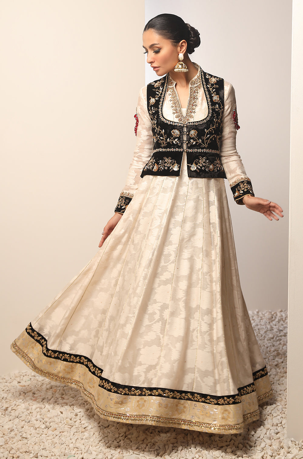 Pure Hand Loom Cotton Net And Velvet-Pishwas & Coatie